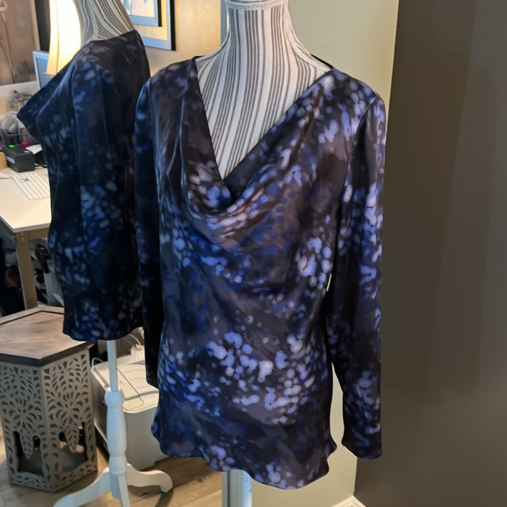 🛑 1 hour sale. Armani, silk blouse, size 14